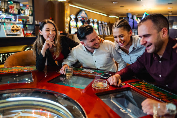 Player enjoying mesin arcade game alongside live dealer in mega jackpot app